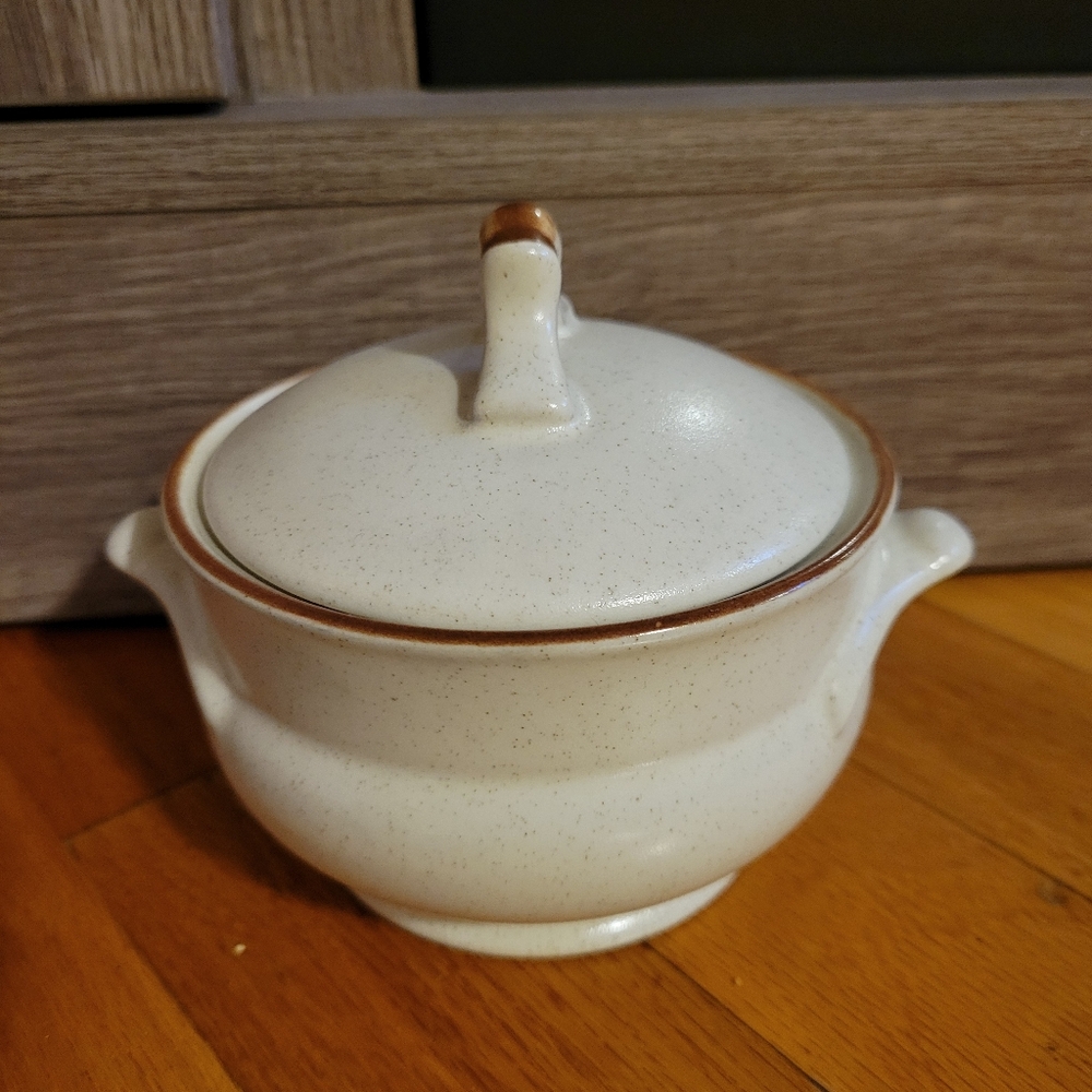 Floral Expressions Hearthside Sugar Bowl w/ Lid 4" Stoneware Vintage Japan